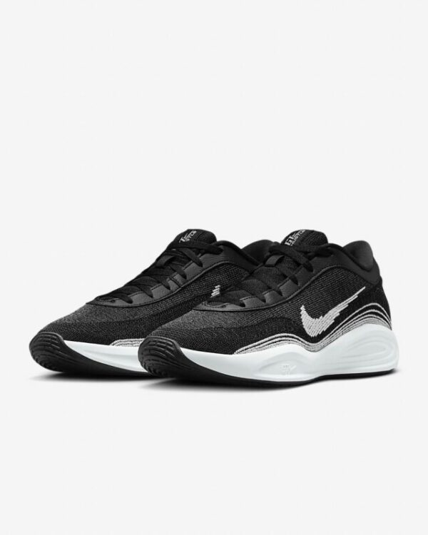 NIKE G.T. ハッスル アカデミー EP FJ7808-003
