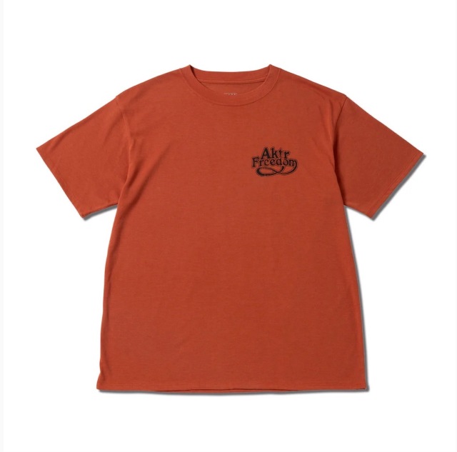 AKTR FREEDOM GRAPHIC LOOSE FIT T C TEE Tシャツ アクター 225-029005-RD