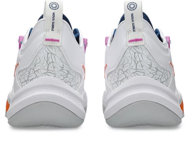 asics NOVA SURGE LOW 2 1061A051-101 | STEP BY STEP